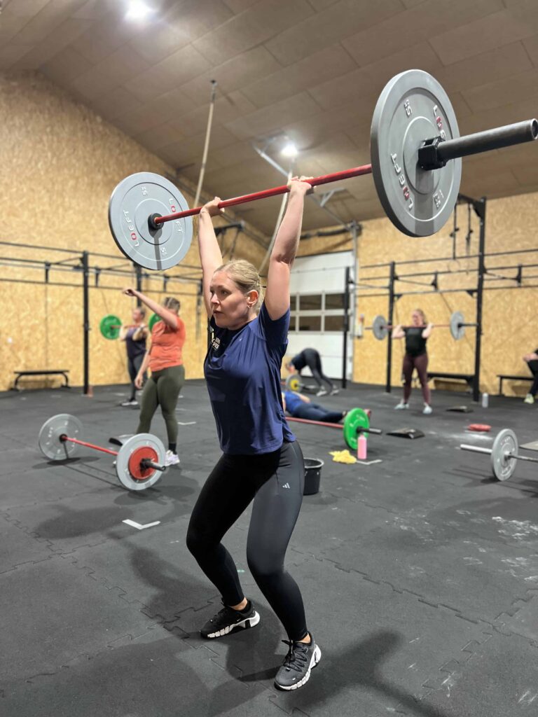 Olympisk vægtløftning holdtræning hos Klubben Djursland i Hornslet