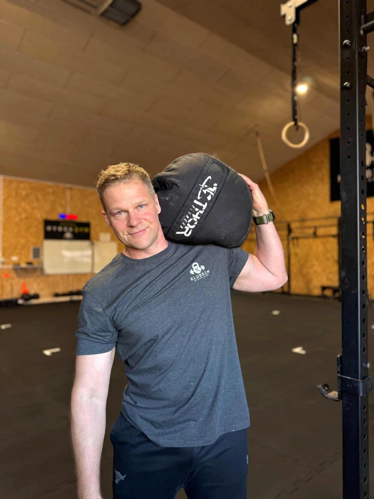 Træner Christian hos Klubben Djursland i Hornslet